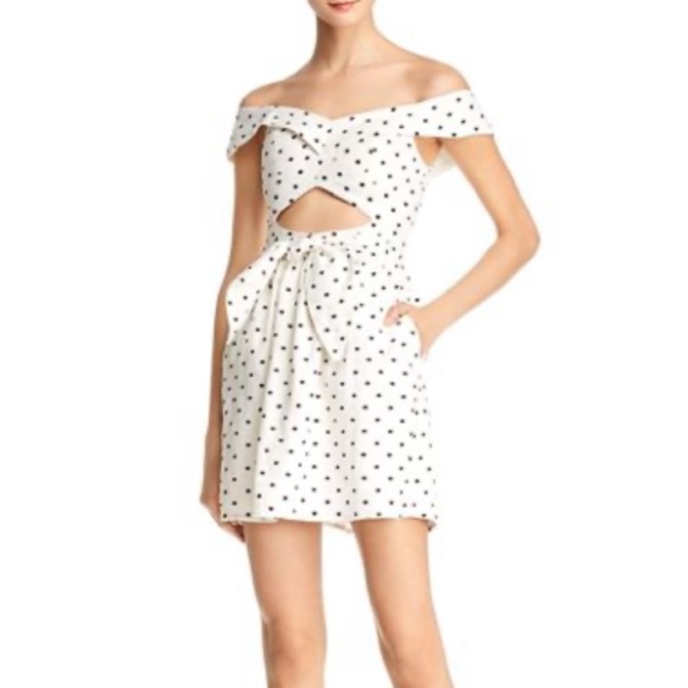 NWT Wayf off the shoulder dress